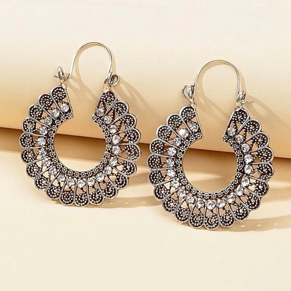 Silver Rhinestone Detail Hollow Out Hoop Earrings - Picture 3 of 5